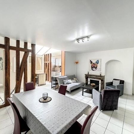 Appartement Au Coeur De Troyes Buitenkant foto