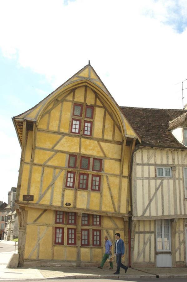 Appartement Au Coeur De Troyes Buitenkant foto