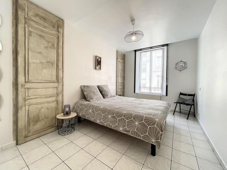 Appartement Au Coeur De Troyes Buitenkant foto