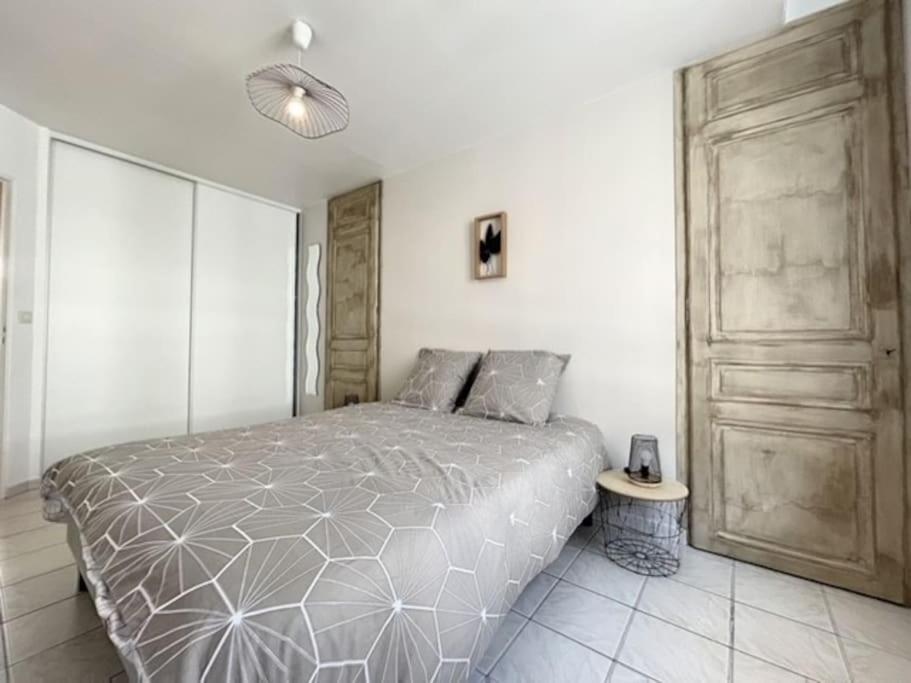 Appartement Au Coeur De Troyes Buitenkant foto