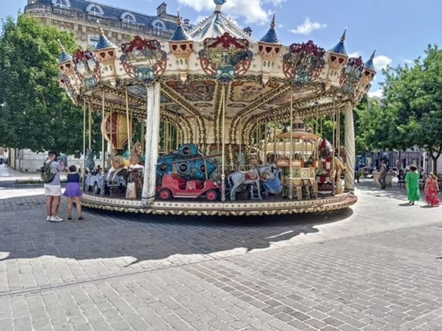 Appartement Au Coeur De Troyes Buitenkant foto