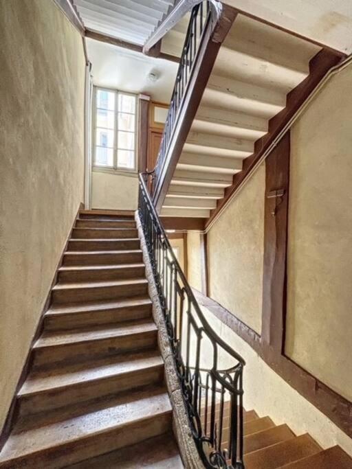 Appartement Au Coeur De Troyes Buitenkant foto